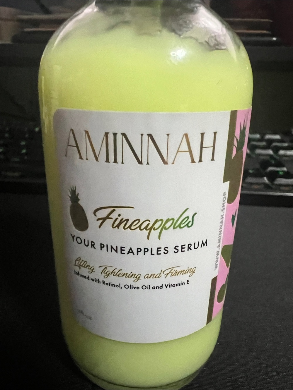 AMINNAH Fineapples Pineapple Body Serum - Yellow